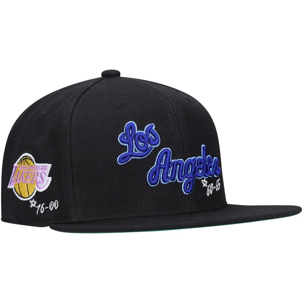 Los Angeles Lakers Black Hardwood Classics Timeline Fitted Hat - Mitchell & Ness -