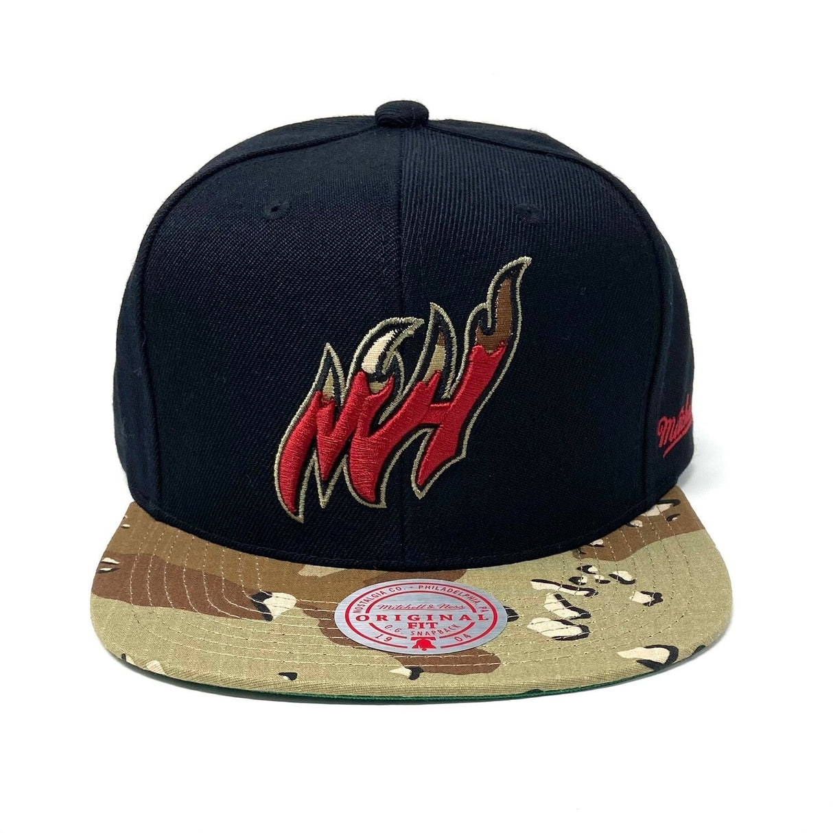 Miami Heat Black/Camo Flame Logo Snapback Hat - Mitchell & Ness -