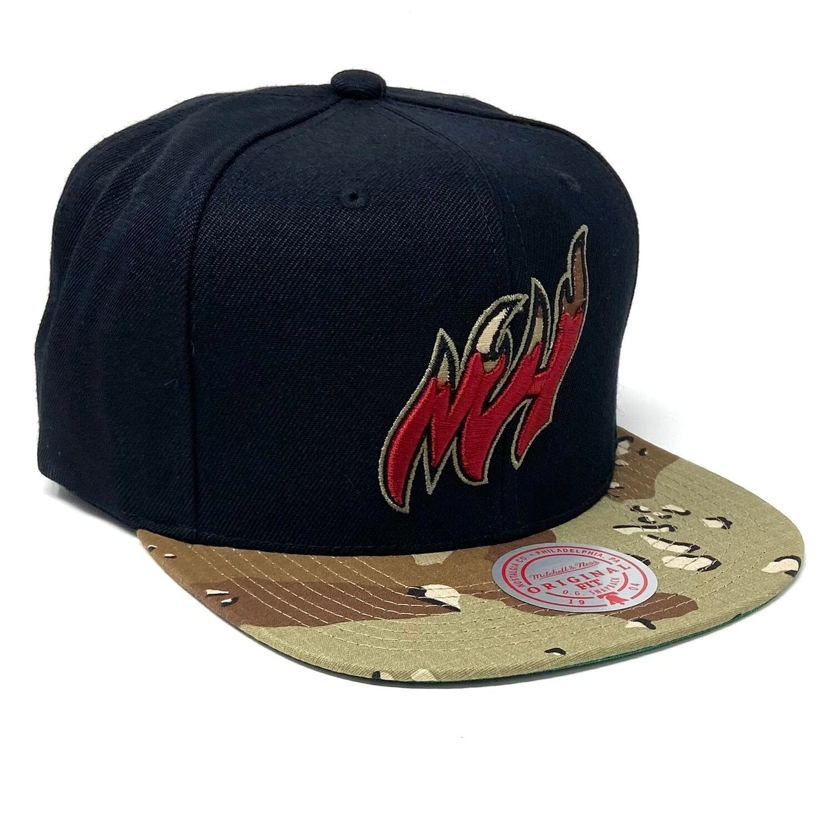 Miami Heat Black/Camo Flame Logo Snapback Hat - Mitchell & Ness -