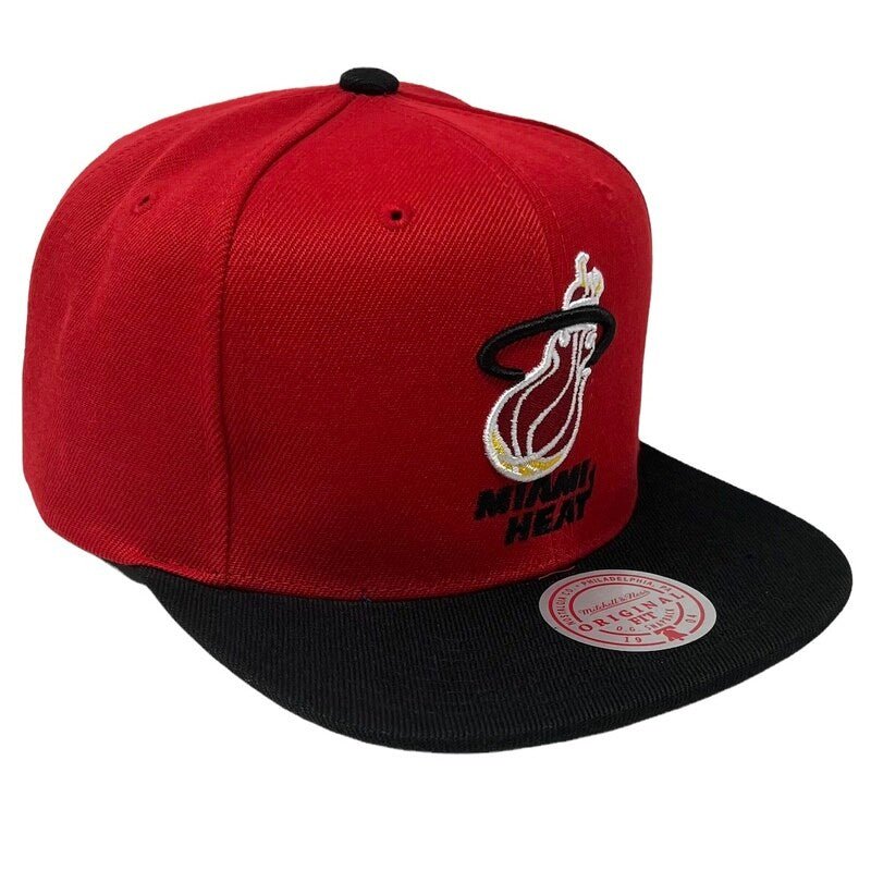 Miami Heat Red/Black Classic Logo Snapback Hat - Mitchell & Ness -