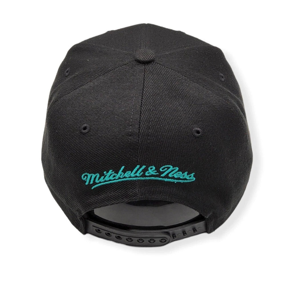 San Antonio Spurs Black/Teal Snapback Hat - Mitchell & Ness -