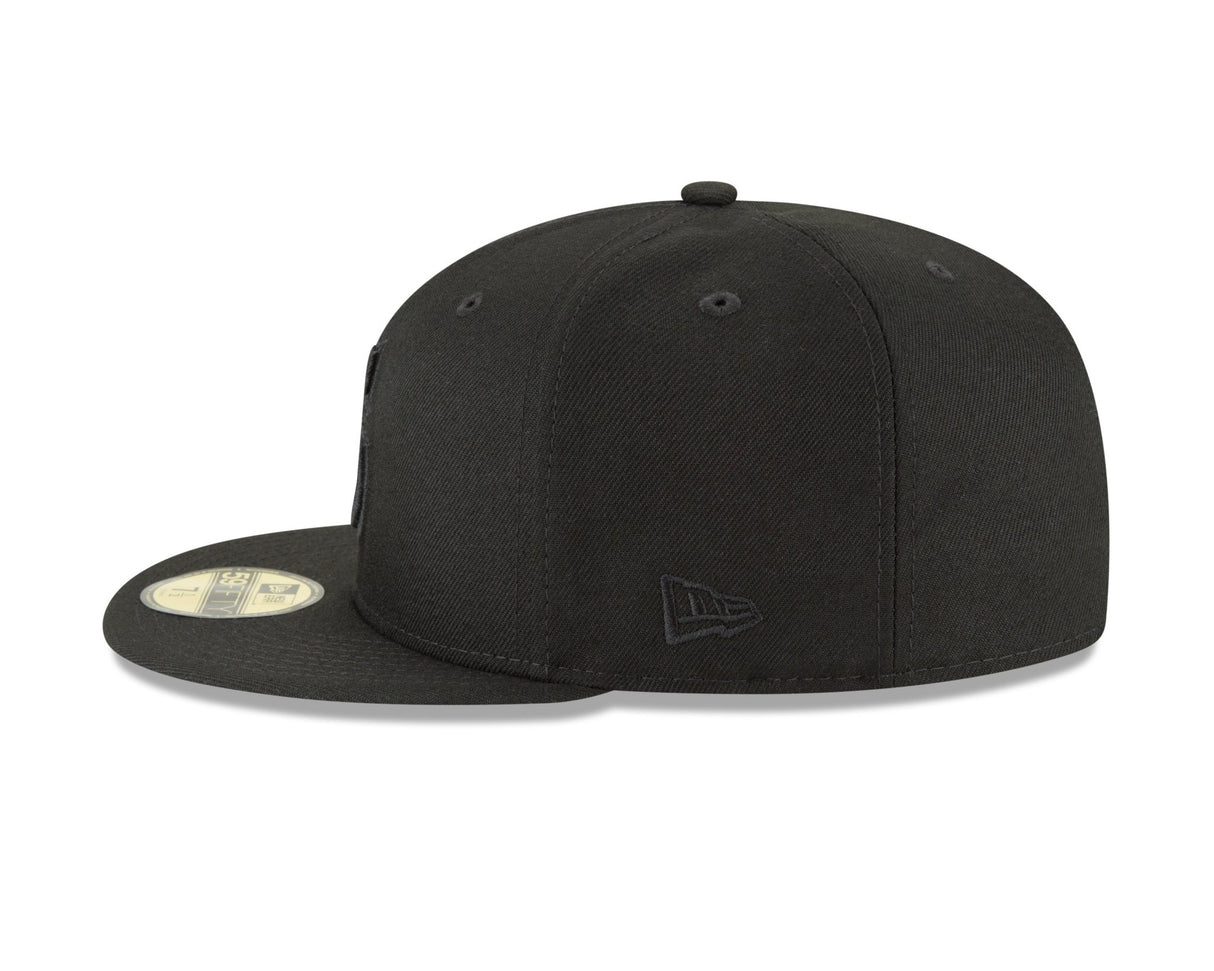 Seattle Mariners Authentic Collection Blackout 59FIFTY Fitted - New Era -