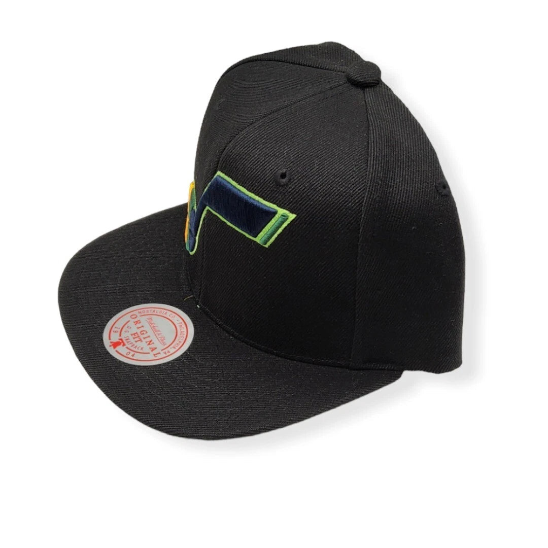 Utah Jazz Black/Green Adjustable Snapback Hat - Mitchell & Ness -