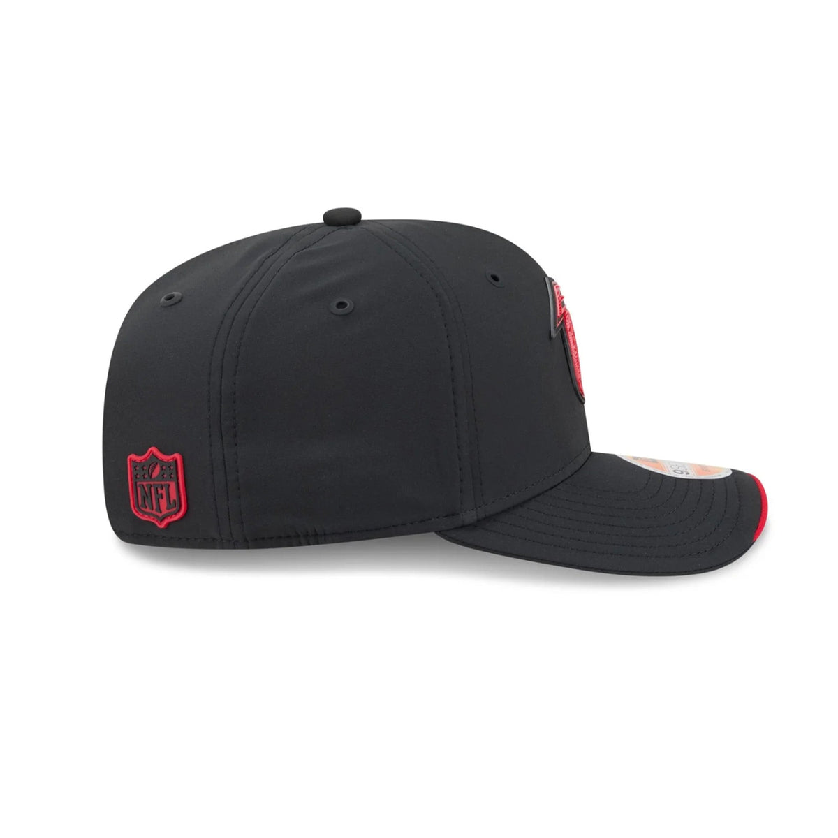 Atlanta Falcons 2026 NFL Sideline Collection Black 9SEVENTY Stretch-Snap Hat - New Era - 23850511501