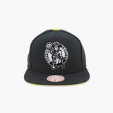 Boston Celtics Lightning Hook Black & Yellow Snapback Hat - Mitchell & Ness - 31002201