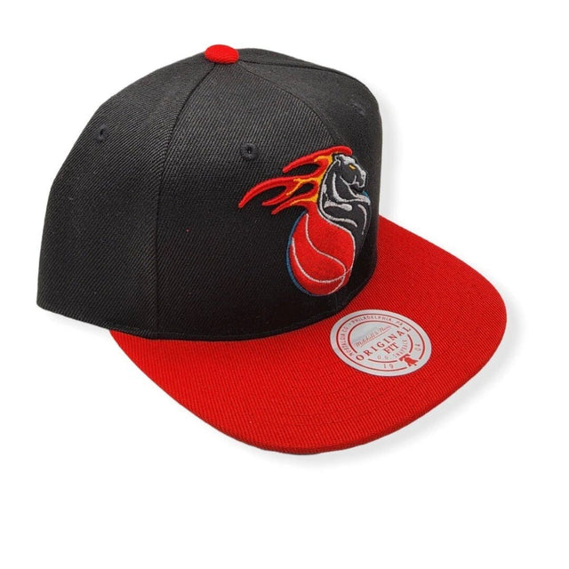 Detroit Pistons Core Basic HWC Black/Red Adjustable Snapback Hat - Mitchell & Ness - 