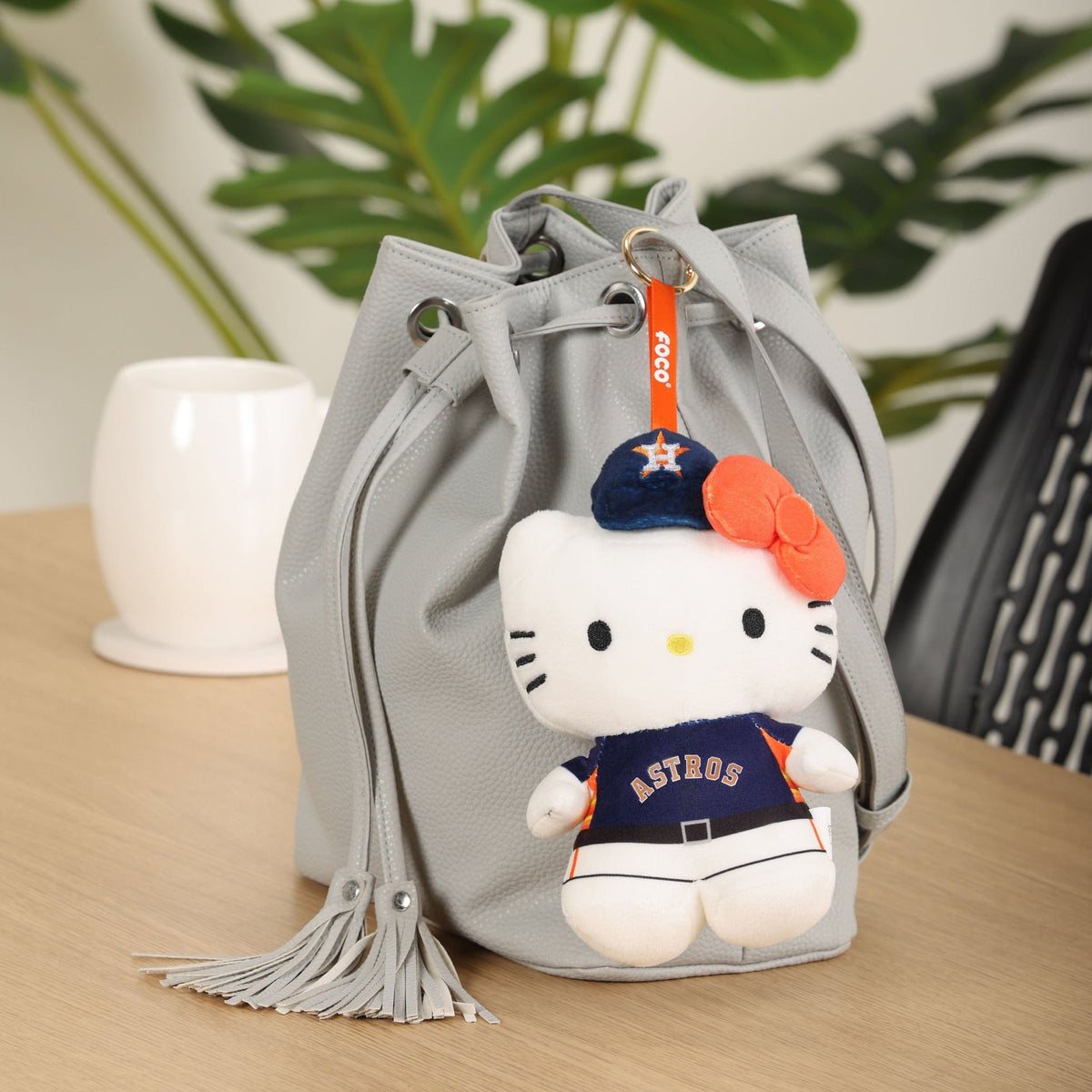 Houston Astros Hello Kitty 7" Plush Bag Charm Keychain - FOCO - 15021403