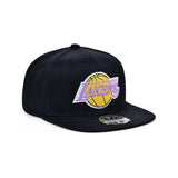 Los Angeles Lakers Black Hardwood Classics Core Fitted Hat - Mitchell & Ness - 