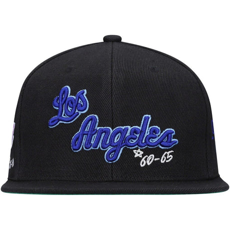 Los Angeles Lakers Black Hardwood Classics Timeline Fitted Hat - Mitchell & Ness - 