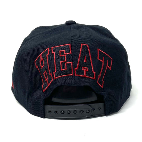 Miami Heat Black/Camo Flame Logo Snapback Hat - Mitchell & Ness - 