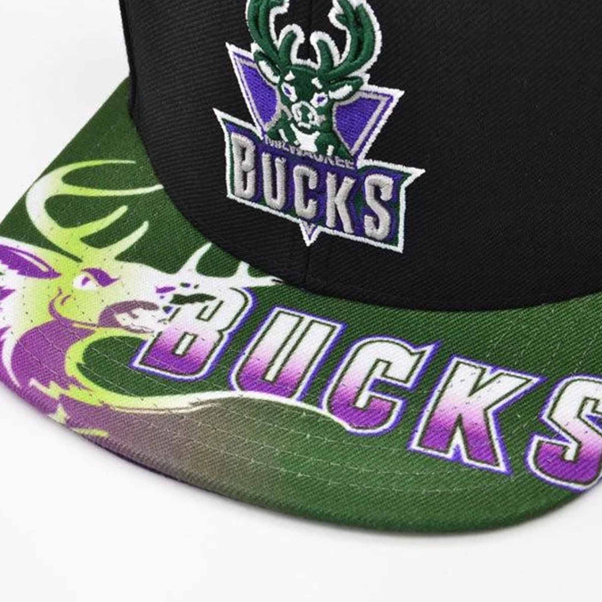 Milwaukee Bucks Black/Green Snapback Hat - Mitchell & Ness - 