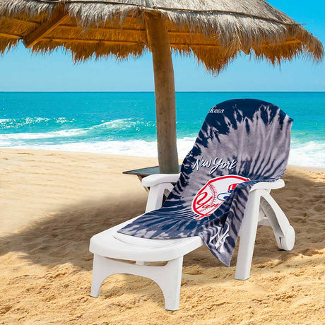 MLB New York Yankees Psychedelic Beach Towel 30x60 Inches - Northwest - 190604343037