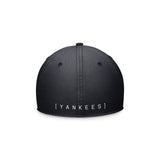 New York Yankees Navy Primetime Performance SwooshFlex Hat - Nike - 23070443007