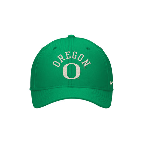Front view of green Oregon Ducks Nike Campus Prep Chained and Arched hat with O logo and side swoosh on white background