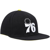 Philadelphia 76ers Black Lightning Hook Snapback Hat - Mitchell & Ness - 