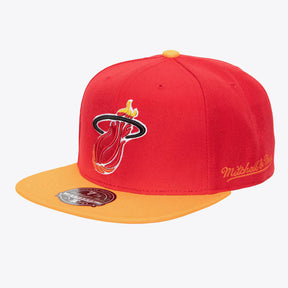 Miami Heat red fitted hat featuring the team logo and an orange brim, perfect for fans and collectors.