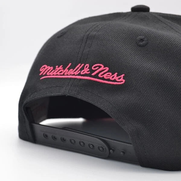 San Antonio Spurs Black Fiesta Script Brim Snapback Hat - Mitchell & Ness - 