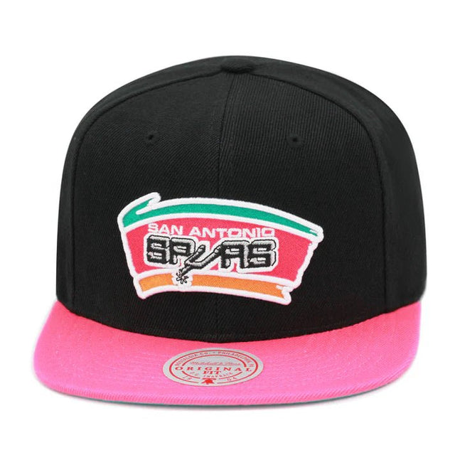 San Antonio Spurs Black/Pink HWC Snapback Hat - Mitchell & Ness - 