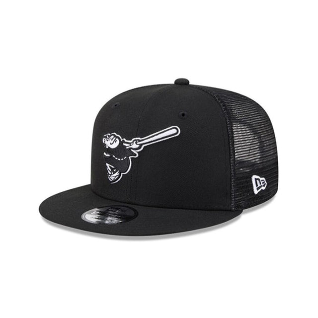 San Diego Padres Swinging Friar Evergreen Black 9FIFTY Snapback Trucker Hat - New Era - 23012741903