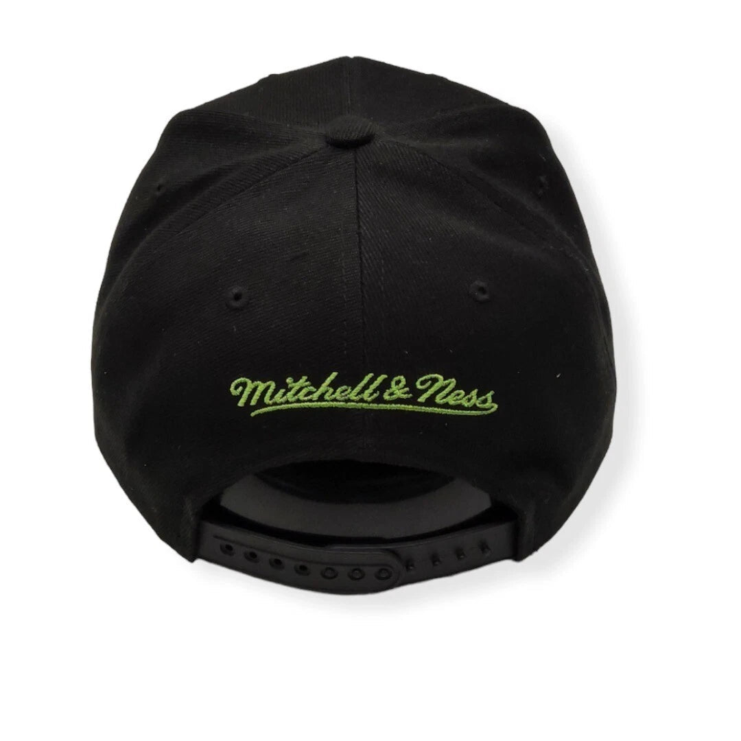 Utah Jazz Black/Green Adjustable Snapback Hat - Mitchell & Ness - 